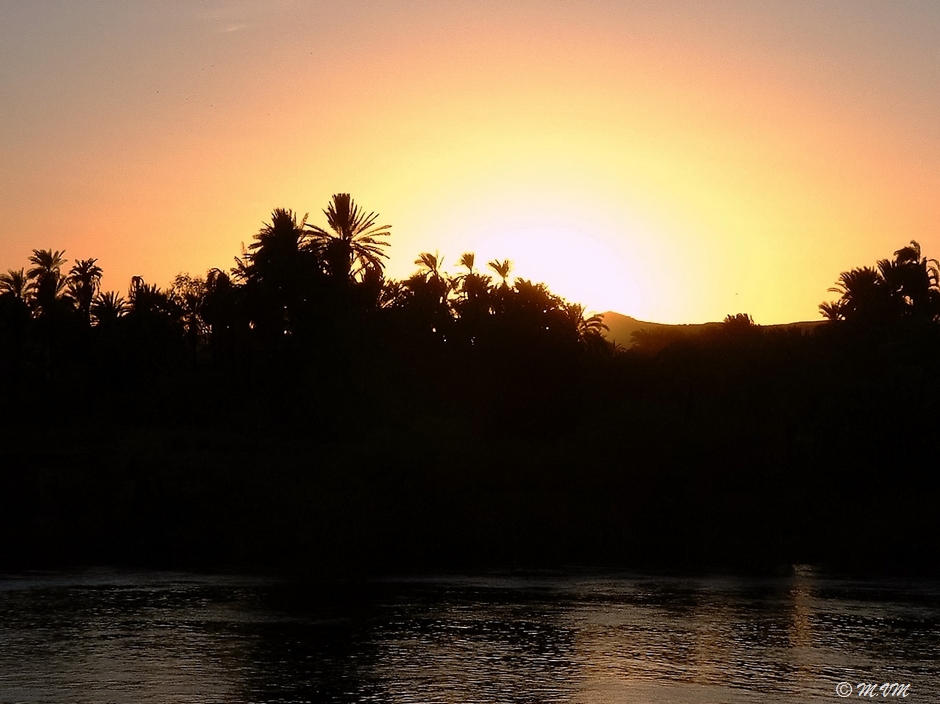 Coucher de soleil sur le Nil (gypte)